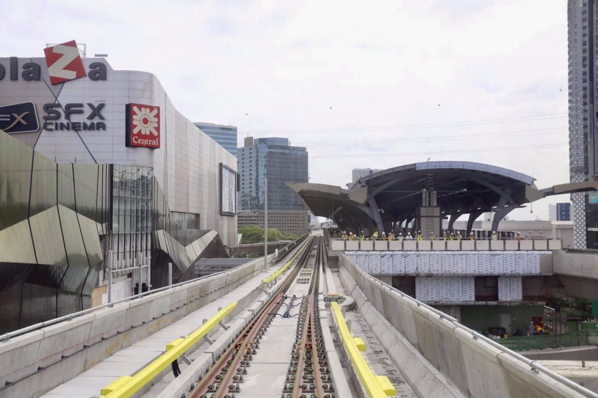 ภาพ BTS ห้าแยกลาดพร้าว จากเพจ รถไฟฟ้าบีทีเอส